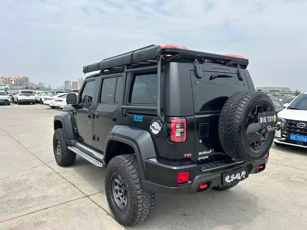 BAIC BJ40 2023 2.0D AT