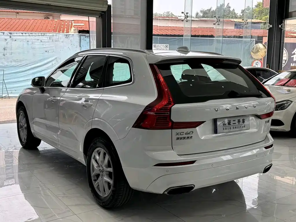 Volvo XC60 2018 T5