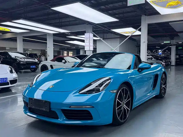 PORSCHE 718