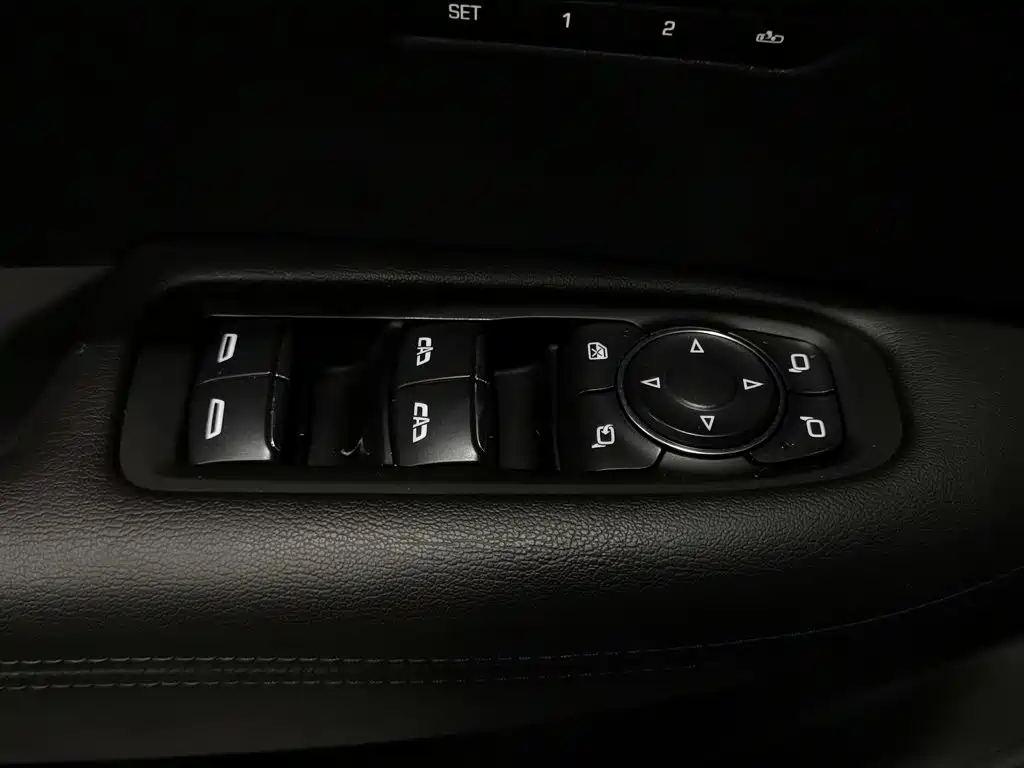 Cadillac XT5 — миниатюра 9