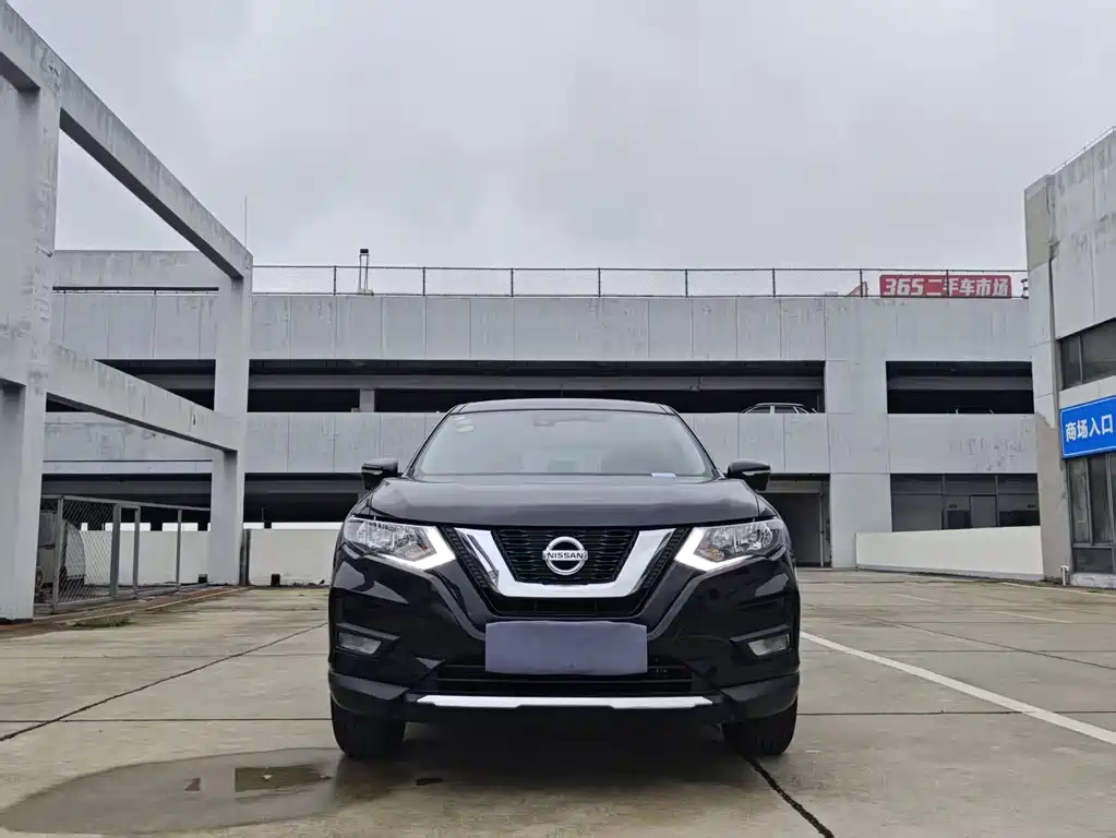 NISSAN QIJUN