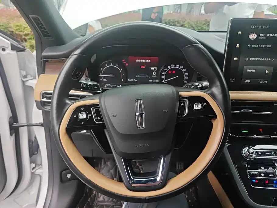 Lincoln Corsair — миниатюра 15