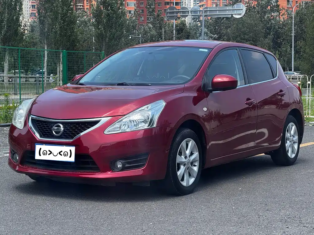 Nissan TIIDA