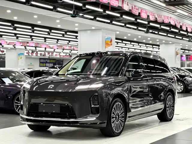 NIO NIO ES8 2025