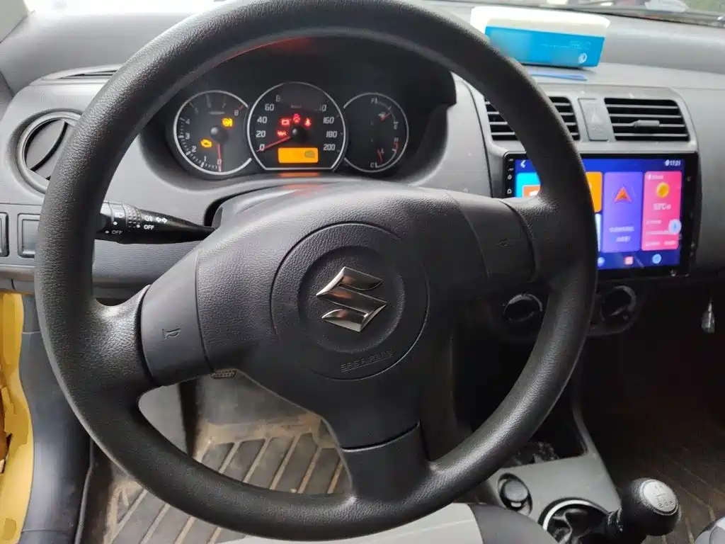 Suzuki Swift — миниатюра 7