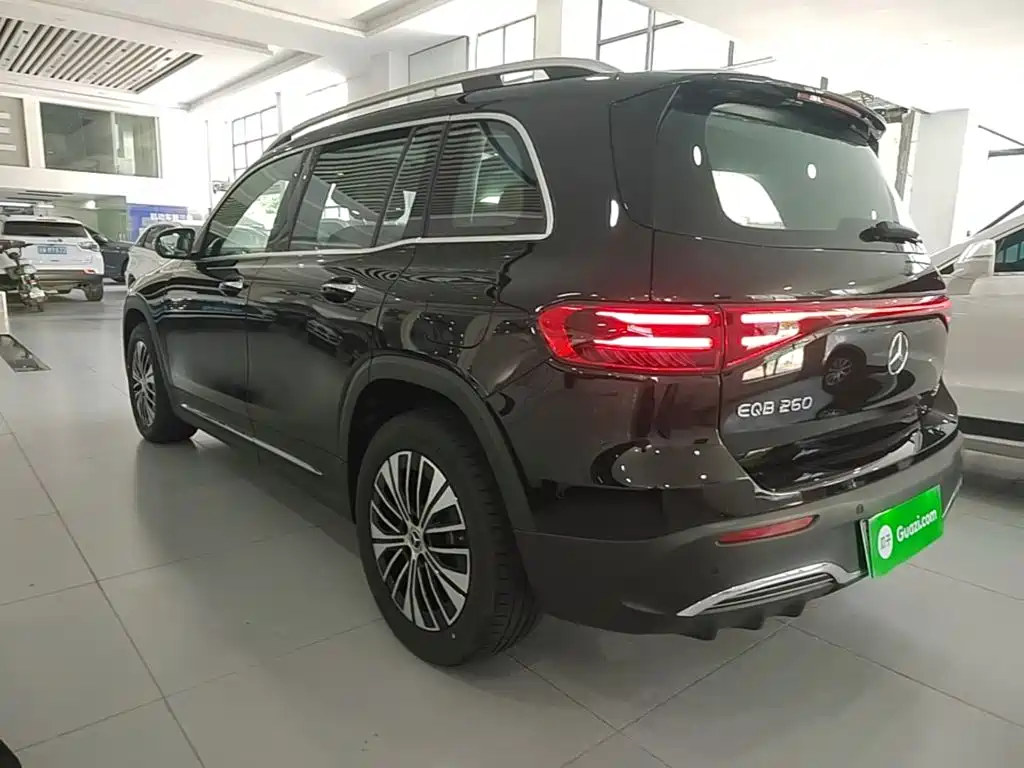 Mercedes-Benz EQB 2025 EQB 260