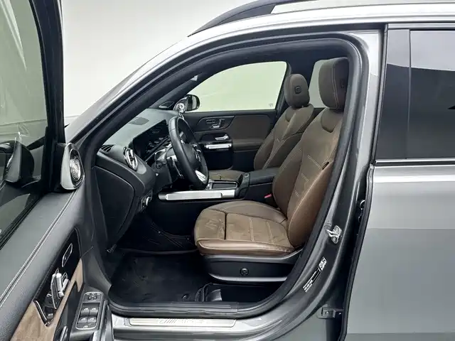 Mercedes-Benz GLB AMG — миниатюра 13