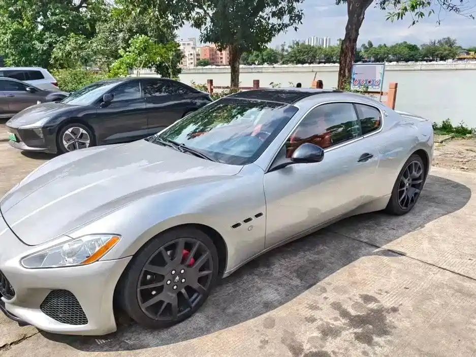 Maserati GranTurismo — миниатюра 3