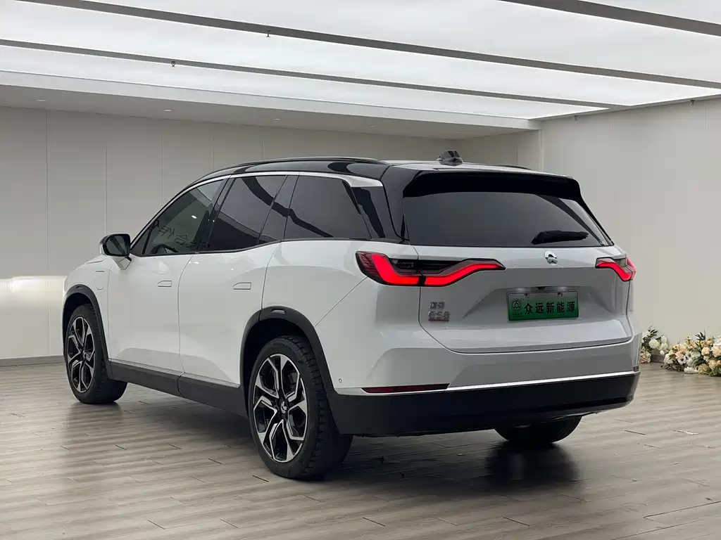 NIO NIO ES8