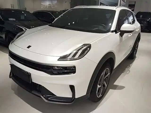 2023 Lynk & Co 06