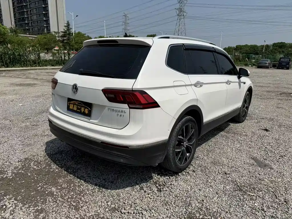 Volkswagen Tiguan L — миниатюра 9