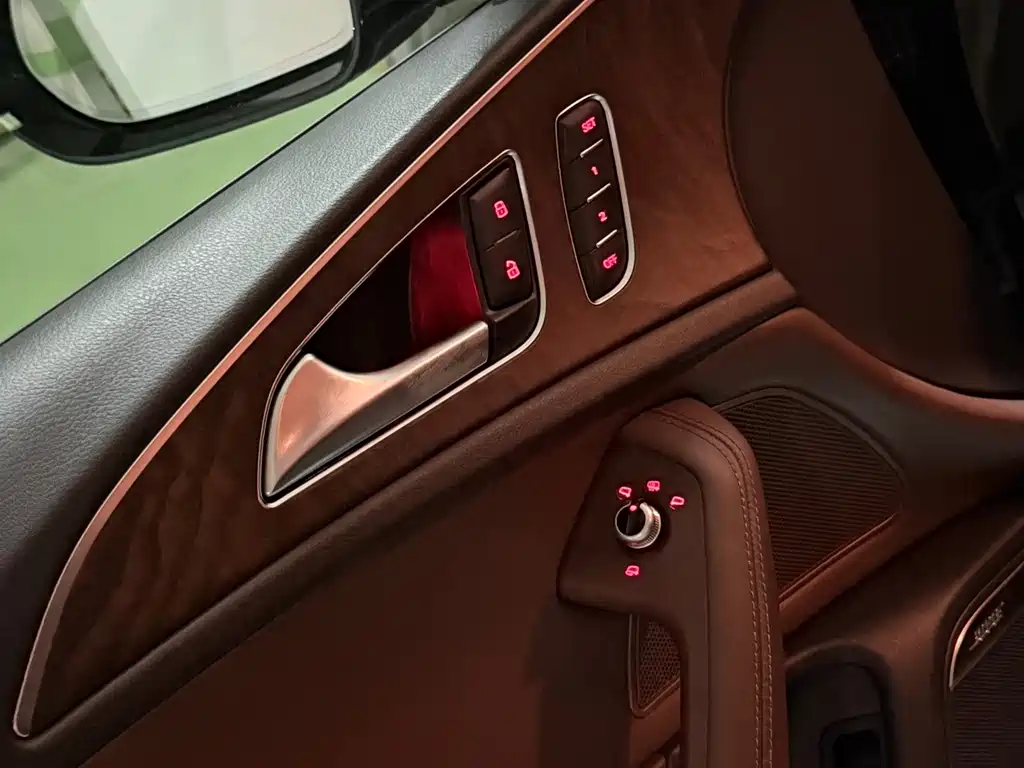 Audi A6L — миниатюра 13