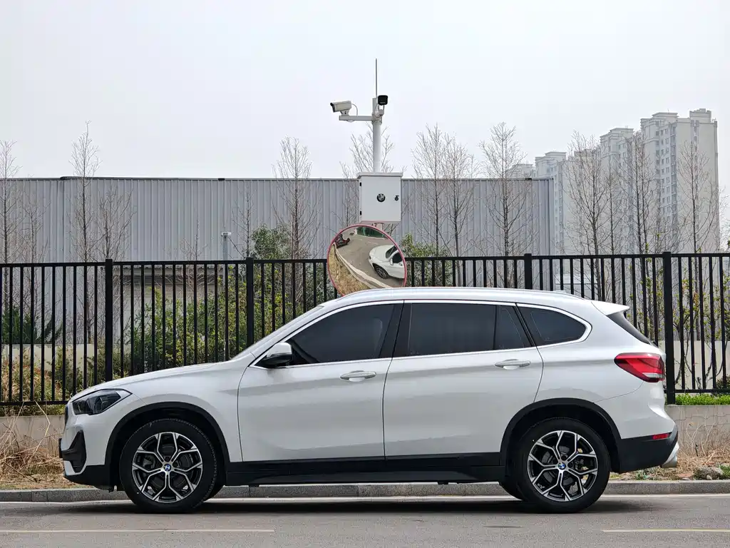 BMW X1 2022 sDrive25Li Lead