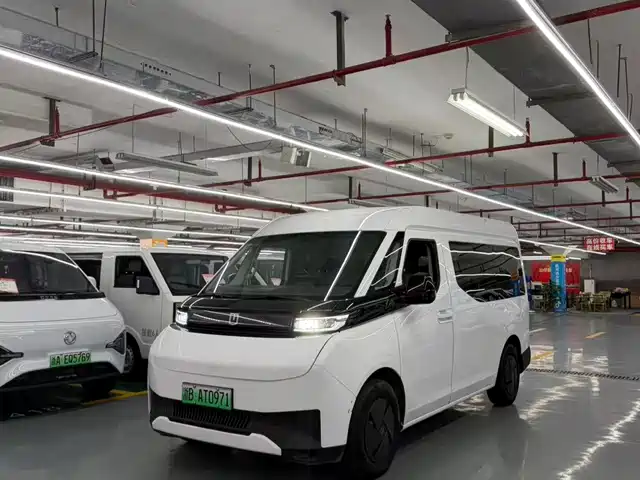 Yuancheng Super VAN