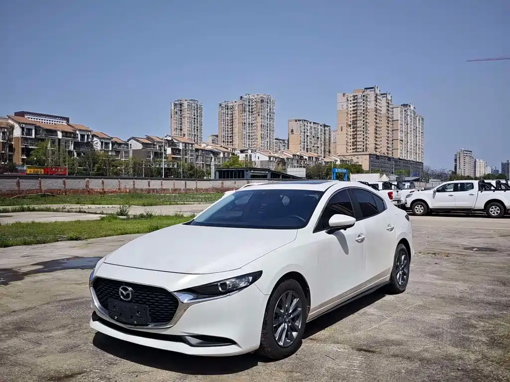 Купить Mazda 3 Axela