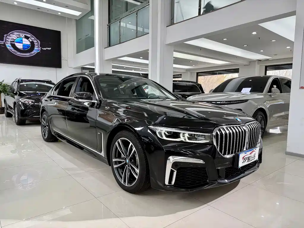 BMW 7 SERIES