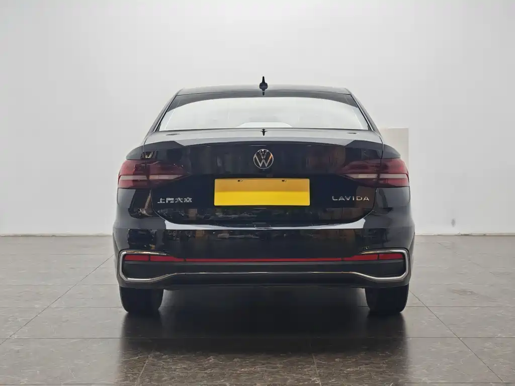Volkswagen Lavida — миниатюра 6