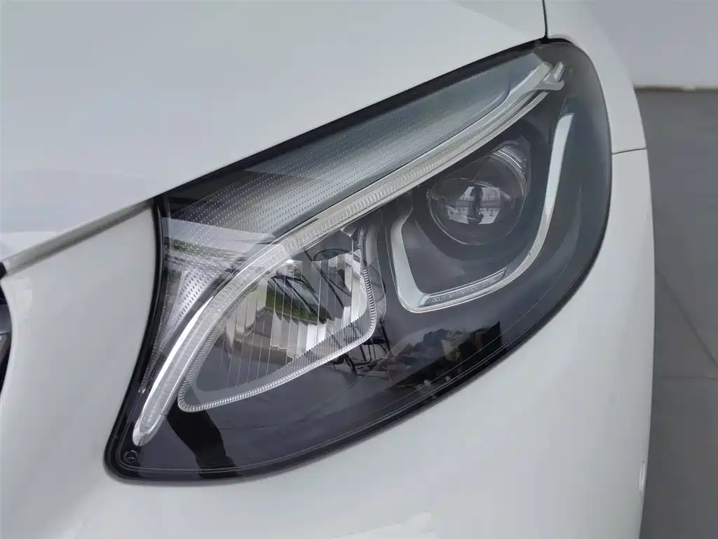 Mercedes-Benz GLC 2019 GLC 260 L 4MATIC Luxury