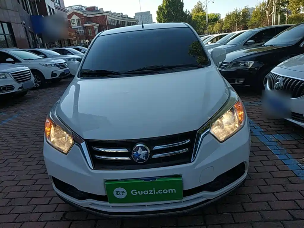 Venucia R50 — миниатюра 3