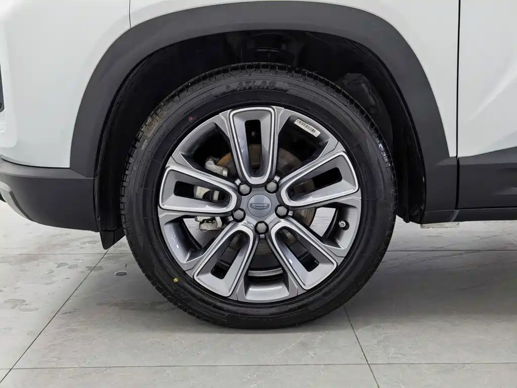 Geely Icon — миниатюра 17