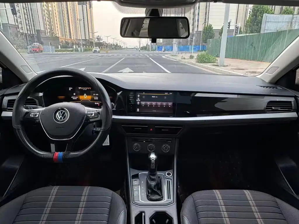 Volkswagen Lavida 2021 1.5L AT