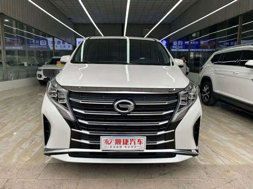 GAC TRUMPCHI M8