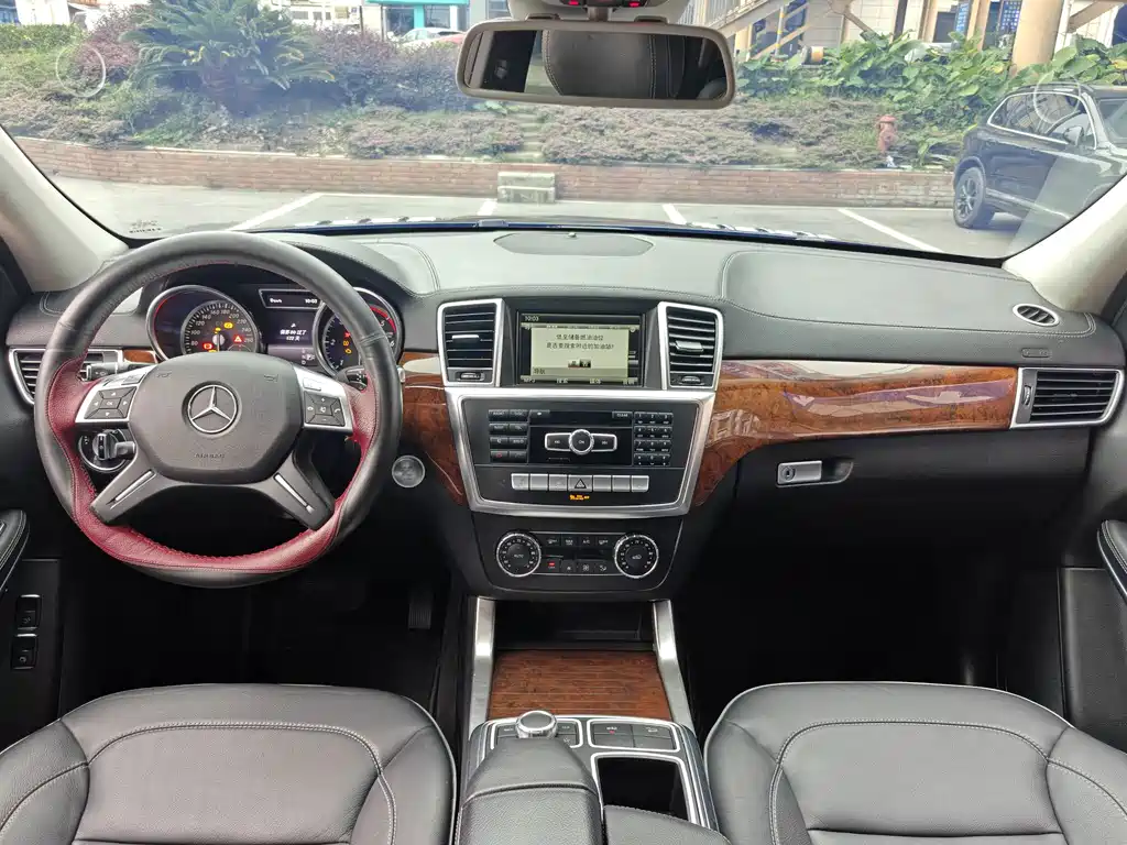 Mercedes-Benz GL-Class — миниатюра 12