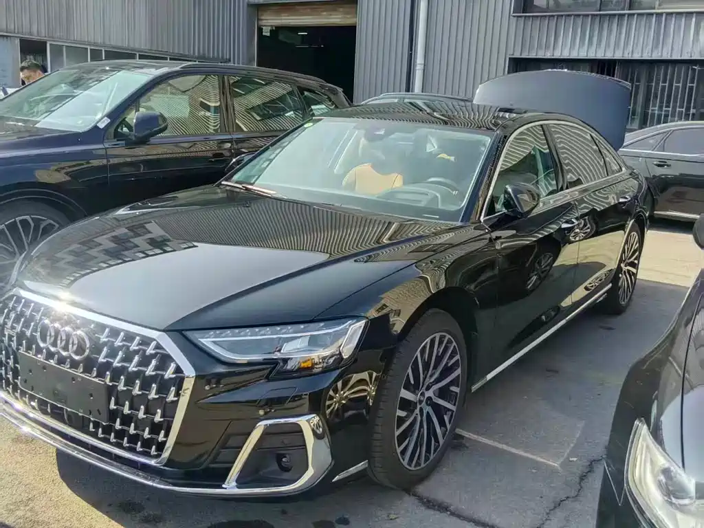 Audi A8 0