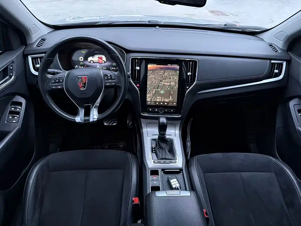 Roewe RX5 New Energy — миниатюра 7