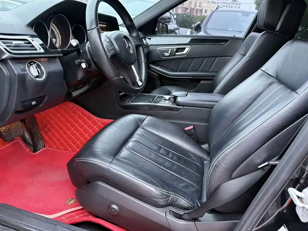 Mercedes-Benz E-Class — миниатюра 4