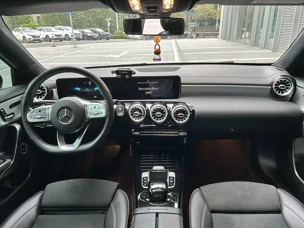 Mercedes-Benz A-Class A 2020 A 220 L 4MATIC Sport