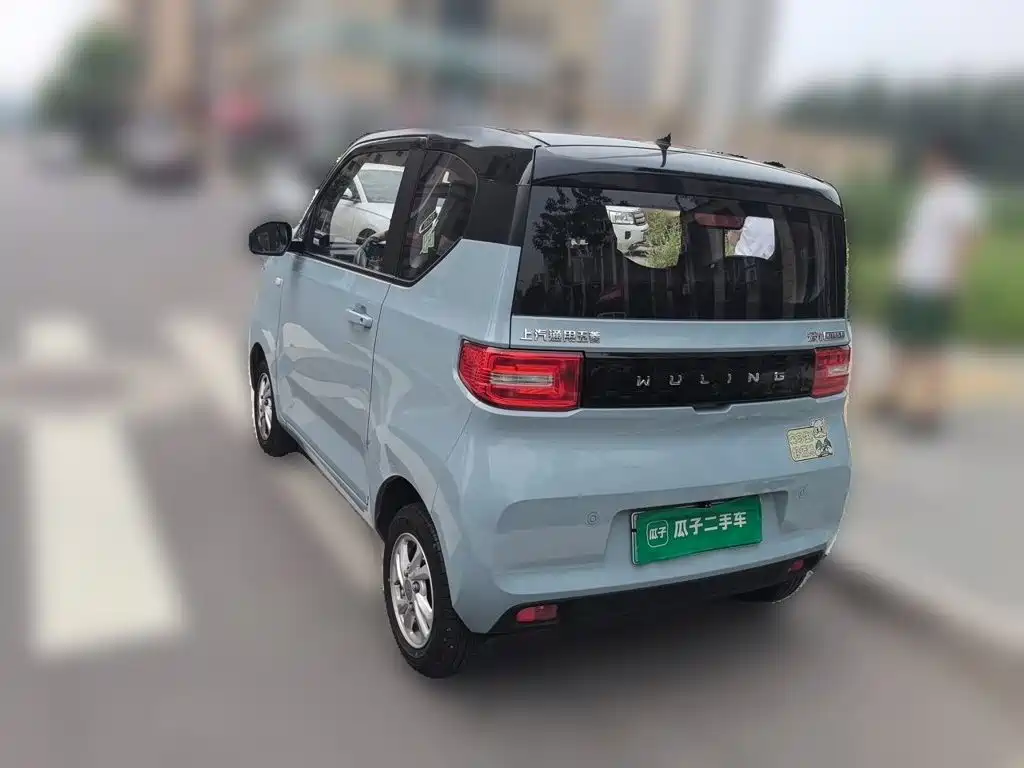 Wuling MINIEV — миниатюра 25