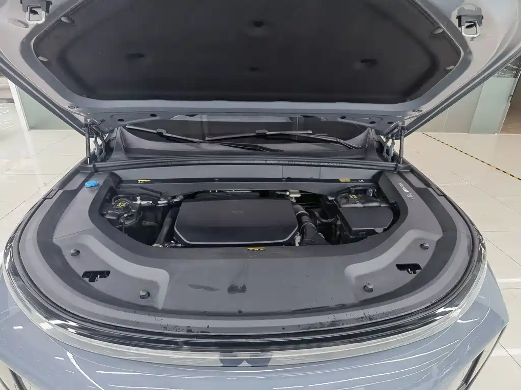 Li Auto L8 2025 Ultra