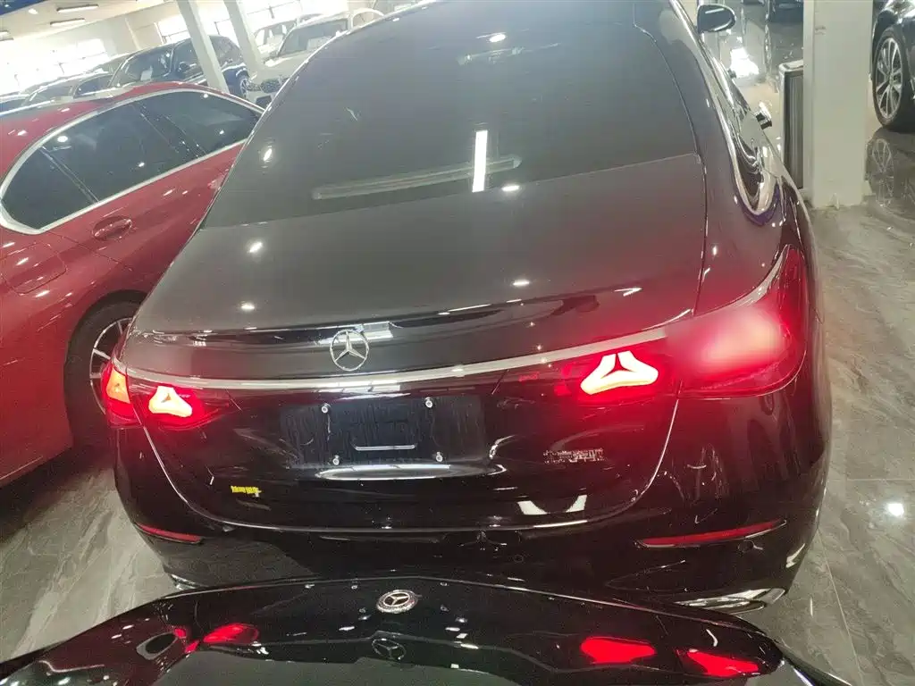 Mercedes-Benz E-Class E 2025 E 300 L Luxury