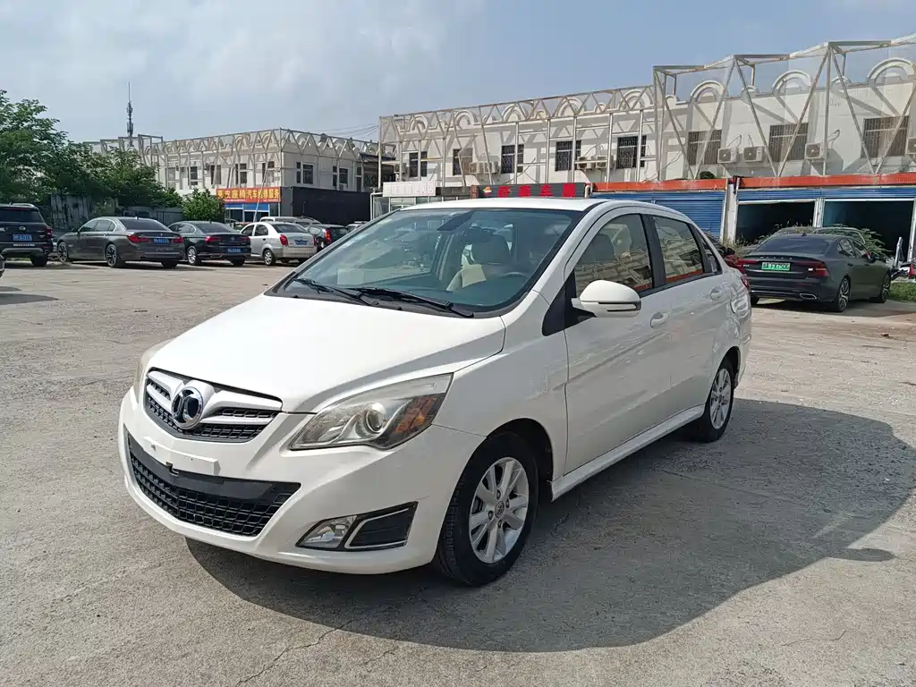 BAIC E-Series 2014