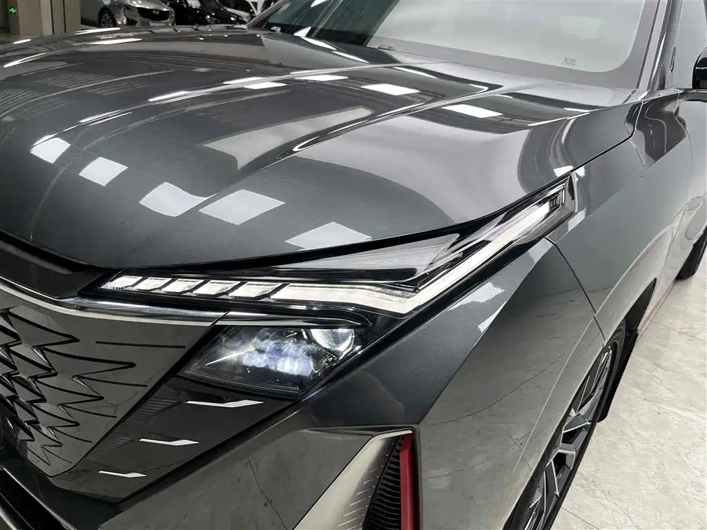 CHANGAN CHANGAN AUCHAN Z6