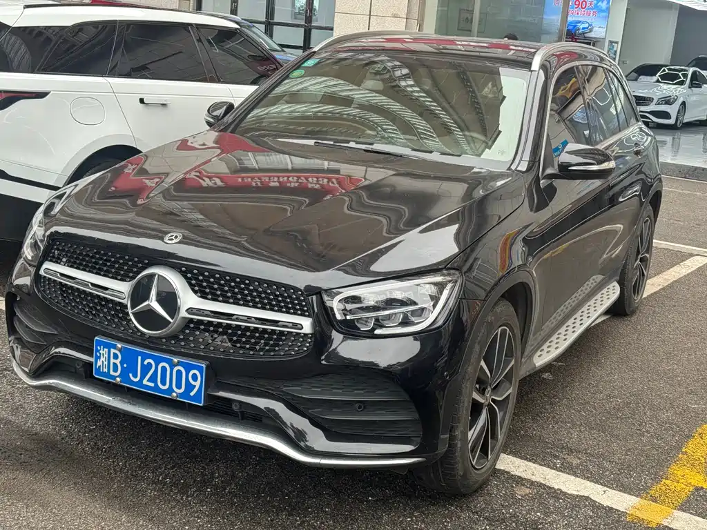 MERCEDES-BENZ GLC