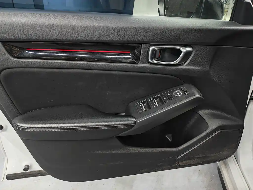 Honda Civic — миниатюра 11