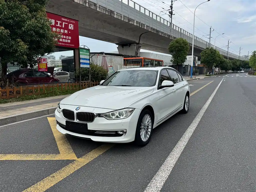 BMW 3 Series 2013 Facelift 320Li Luxury Design Package
