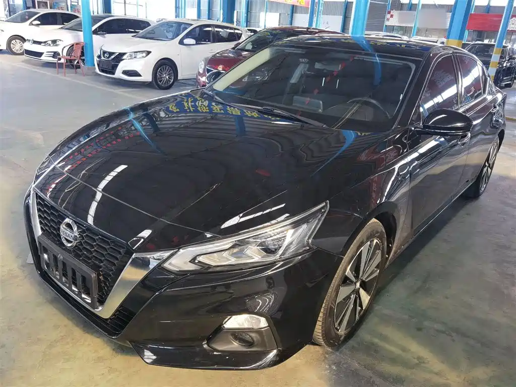Nissan Teana 2022