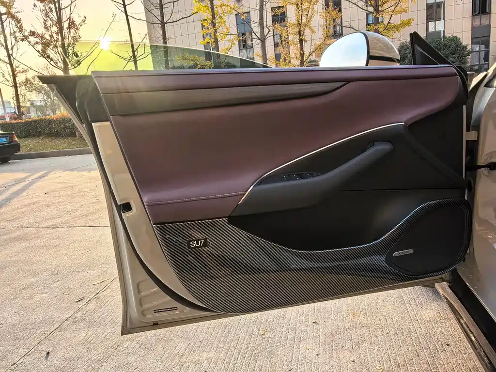 XIAOMI CAR XIAOMI SU7