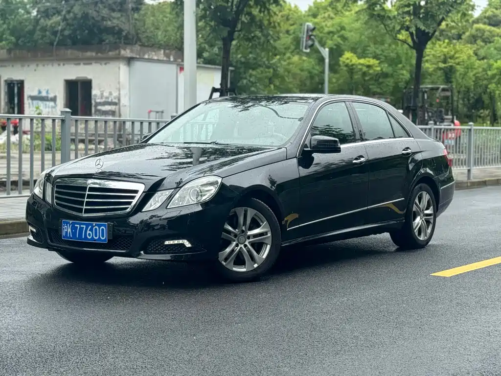 Mercedes-Benz E-Class E 2010 E 300 Luxury