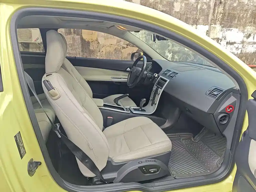 Volvo C30 — миниатюра 6