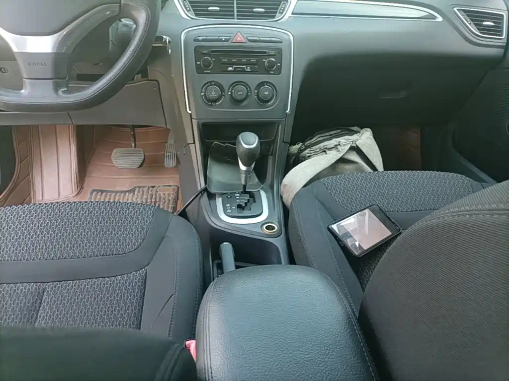 Peugeot 308 — миниатюра 14