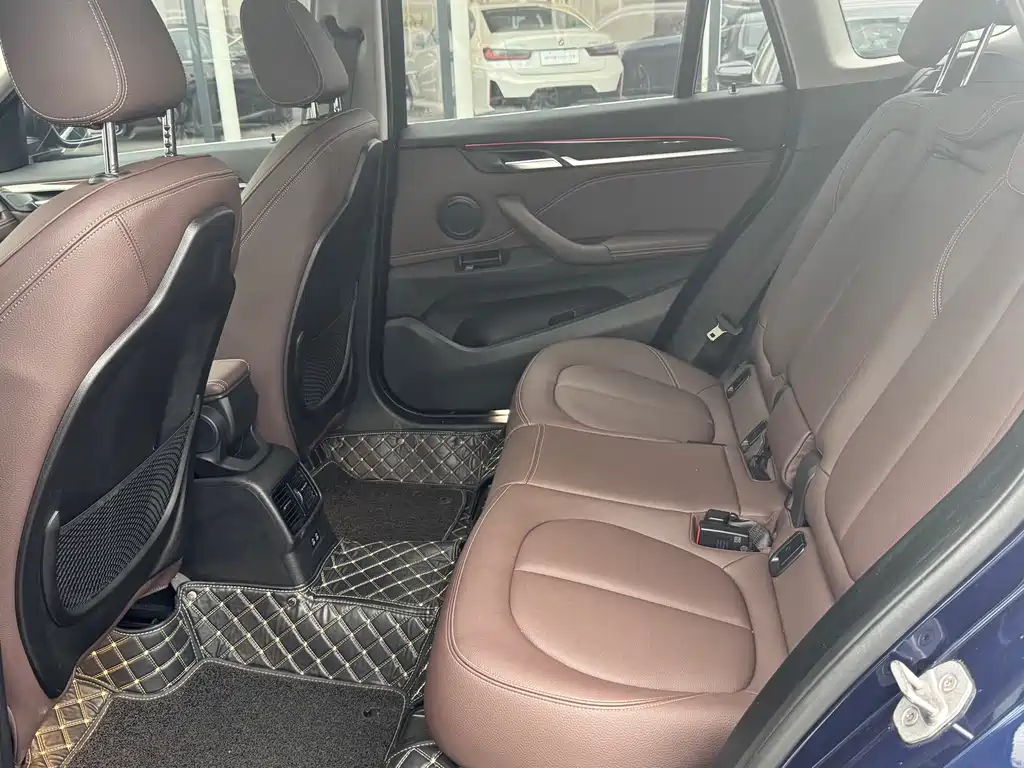 BMW X1 2020 xDrive25Li Premium
