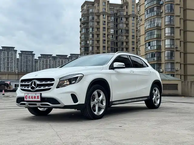 MERCEDES-BENZ  GLA 2018