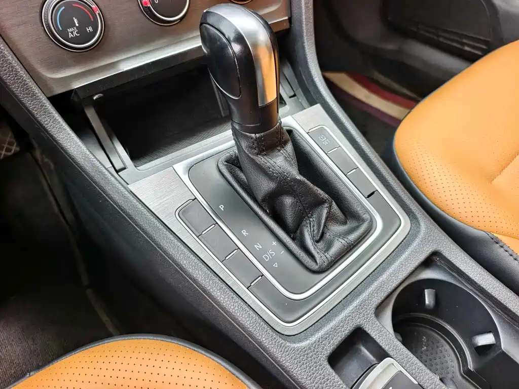 Volkswagen Golf — миниатюра 7