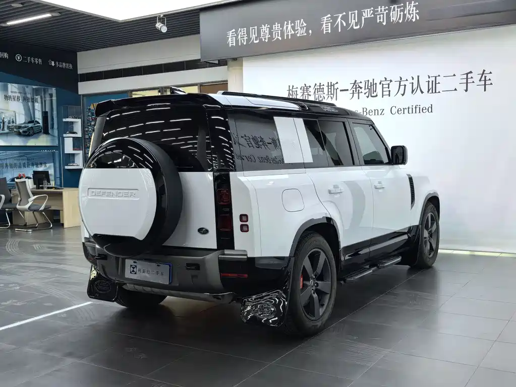 Land Rover Land Rover Defender 2025 110 3.0T P400 X-Dynamic HSE