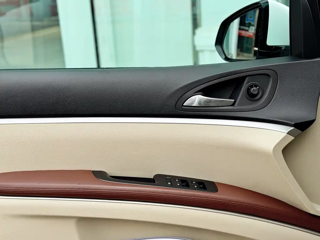 Buick GL8 2017 25S Luxury V