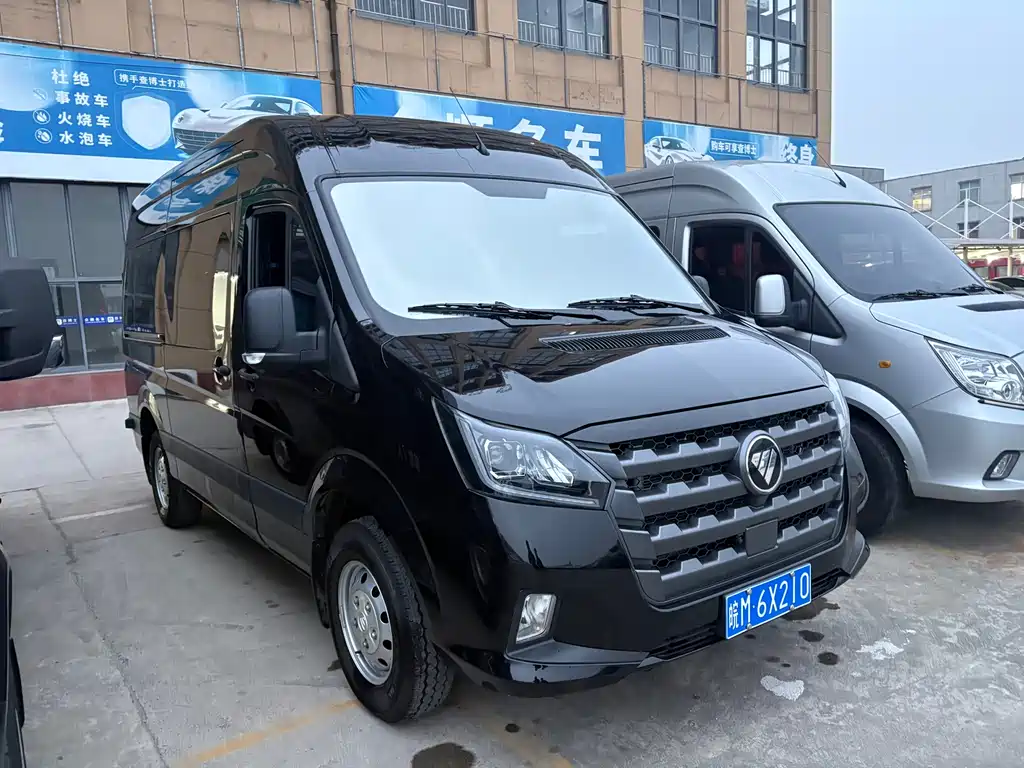 FOTON TUANO